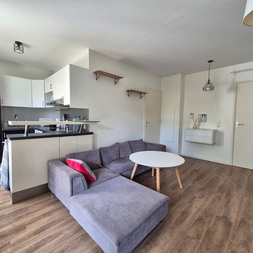 Location Appartement 1 pièce 33m² - Photo 1