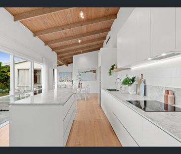 Light Filled & Stunning Family Home - Photo 1