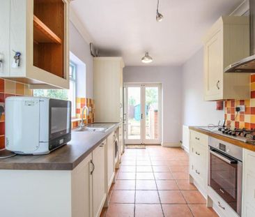 3 bedroom terraced house to rent - Photo 1