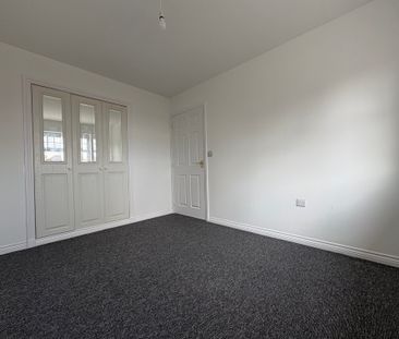 Canterbury Drive, RUGELEY, RUGELEY - Photo 3