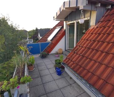 Nähe Köln-Dünnwald, Dachgeschosswohnung mit Dachterrasse - Photo 1