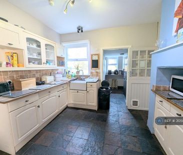 1 bedroom in a house share to rent - Photo 6