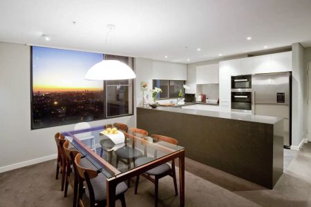 Stunning North Facing Designer Apartment, Landmark Complex, 270 Degree Views - Photo 2