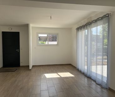 Location Maison 7 pièces 135m² SARGE LES LE MANS 72190 - Photo 3