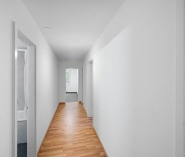 "Moderne 3-Zimmerwohnung mit Balkon in Laufen" - Photo 6