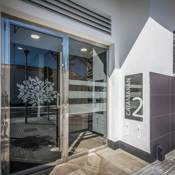 Alquiler de piso en Calle Catamarán - Photo 1