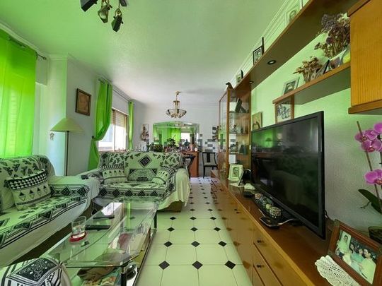 Alquiler de piso en Calle de la Concepción - Photo 1