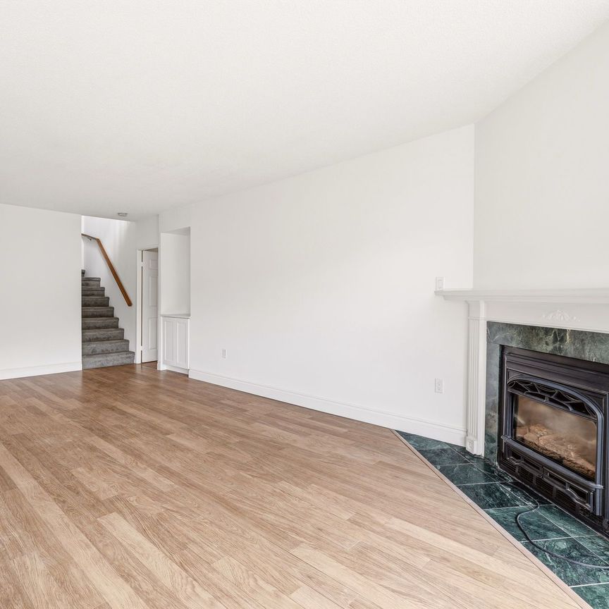 For Lease - 162 Reynolds Street Unit# 301, Oakville, Ontario - Photo 1
