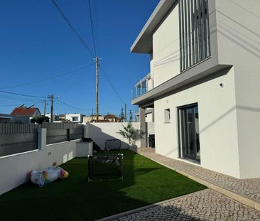 4 room luxury Detached House for rent in Seixal, Portugal - Photo 6