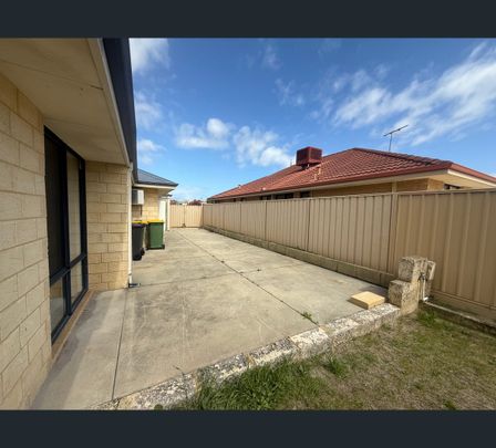 9 Diosma Way, Canning Vale, WA 6155 - Photo 1