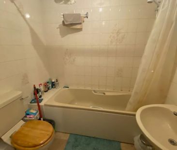 1 bedroom ground floor flat to rent - Photo 3