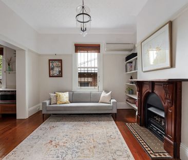 Sophisticated Victorian in coveted 'Warren Estate' - Photo 4