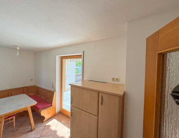 Helle 3,5-Zimmer-Wohnung mit Garten- & Bergblick, Terrasse in Rot - Foto 1