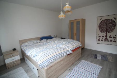 RESERVIERT - Wohnen in charmanter ruhiger Lage von Sieglitzhof - renovierte 3-Zimmer-Wohnung - Photo 2