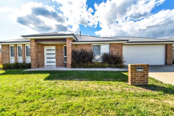 22 Emmaville Street, Orange. - Photo 1