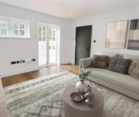 Barnet Lane, Elstree, Borehamwood - Photo 1