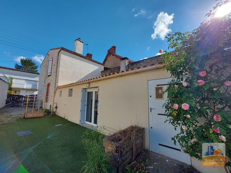 Location Maison 4 pièces 81m² - Photo 5