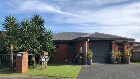 Family-Friendly 4-Bedroom Home in a Safe, Quie... - Photo 5