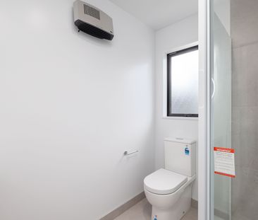 Fantastic Modern Townhouse! - Flexible Dates Available! - Photo 5