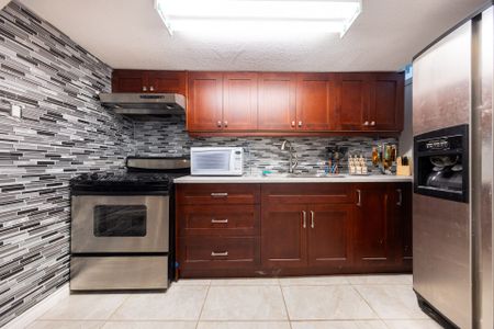 For Lease - 32 Hamills Crescent Unit# BSMT, Richmond Hill, Ontario - Photo 2