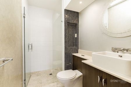 TWO BEDROOM TERRACE + STUDY OR POTENTIAL THIRD BEDROOM | Unfurnished - Photo 5