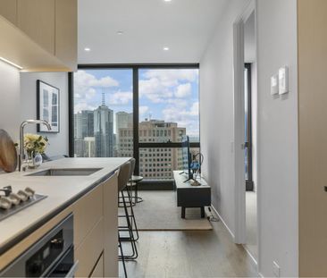 3905 / 70 Southbank Boulevard - Photo 2