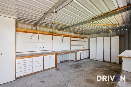 Location – Family Convenience at Its Best - Photo 2