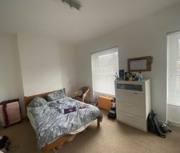 6 bedroom terraced house to rent - Photo 5