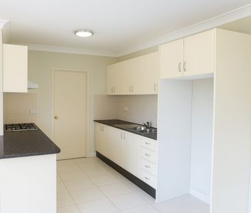 Top Floor 2-Bedroom Unit in a Secure Complex - Photo 3