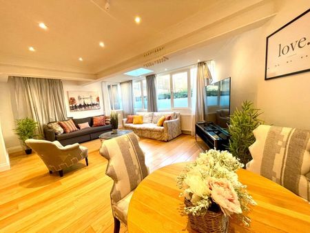 2 Bed Flat, Walton Street, SW3 - Photo 3