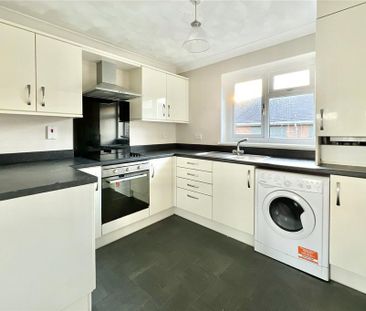 2 bedroom maisonette to rent - Photo 5