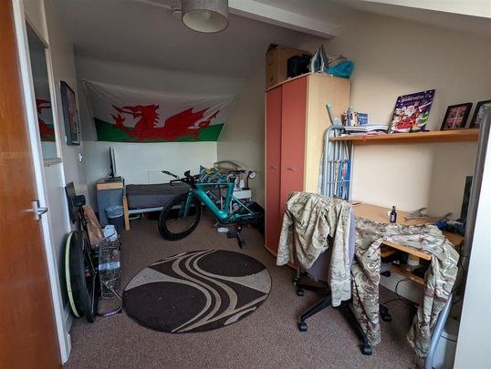 4 bedroom terraced house to rent - Photo 1