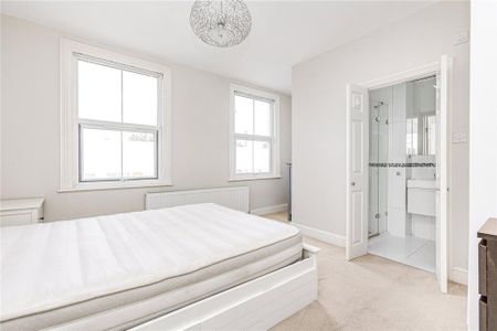 3 bedroom terraced house to rent - Photo 3