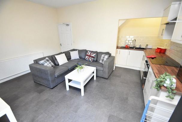 7 bedroom house to rent - Photo 1