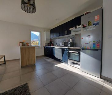 À louer : Superbe T4 avec garage et grand jardin au coeur de Lathuile - Photo 5