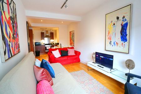 2 Bed Flat, Oldham Road, M4 - Photo 5