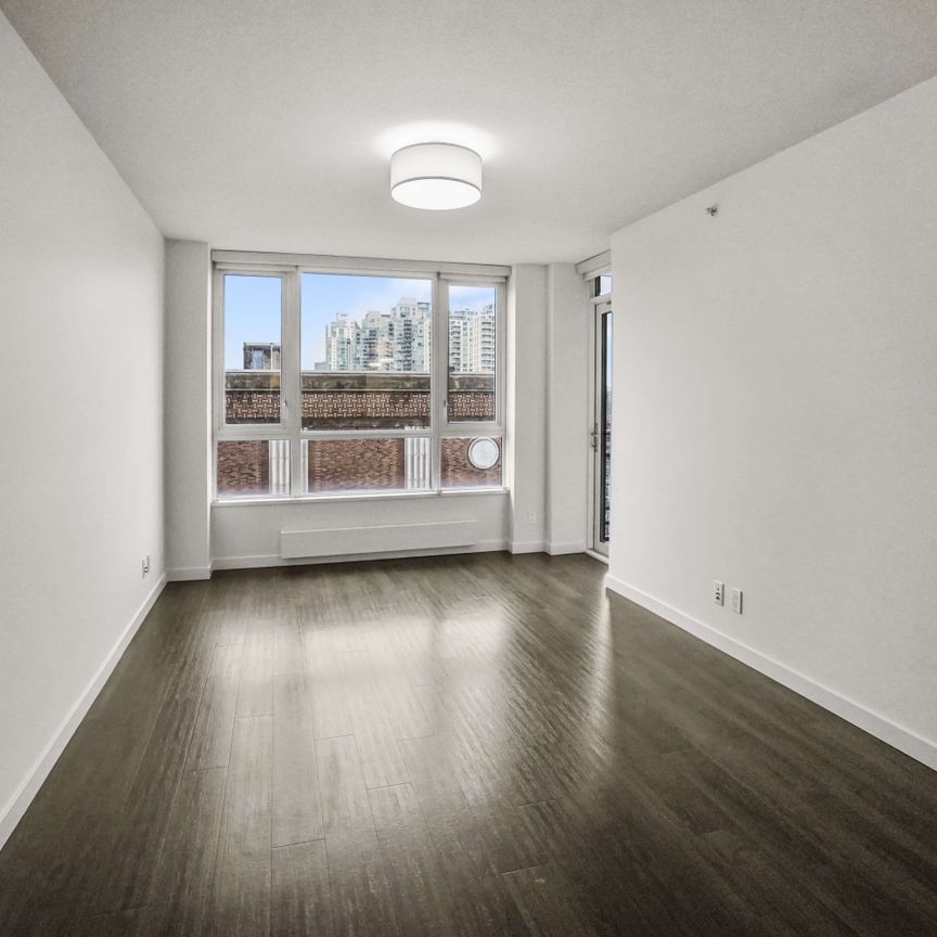 183 East Georgia Street, Vancouver - Photo 1