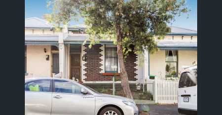 Classic Victorian With Classy Extension - Photo 5
