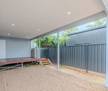 As new garden villa - walk to beach (Private access via lane way at... - Photo 6