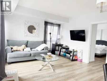 1009 - 234 RIDEAU STREET - Photo 3