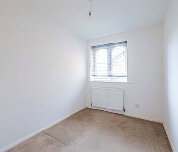 2 bed Flat for rent - Photo 6