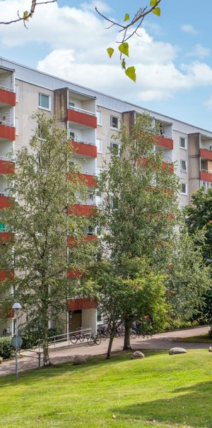 Karlagatan 3 B - Foto 1