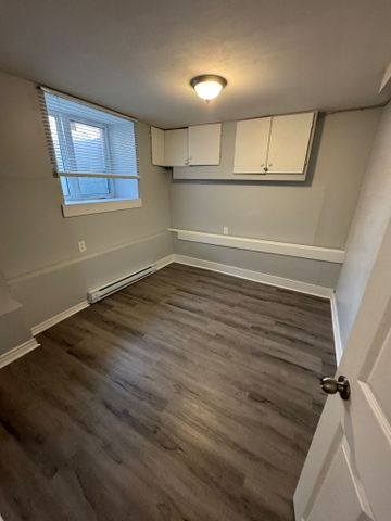 140 Osgoode - Photo 3