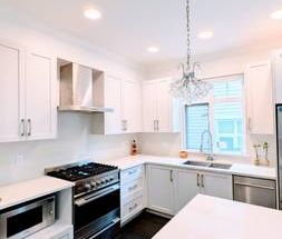 Elegant 4-Bedroom Townhouse for Rent in Prime Oakridge, Vancouver! - Photo 4