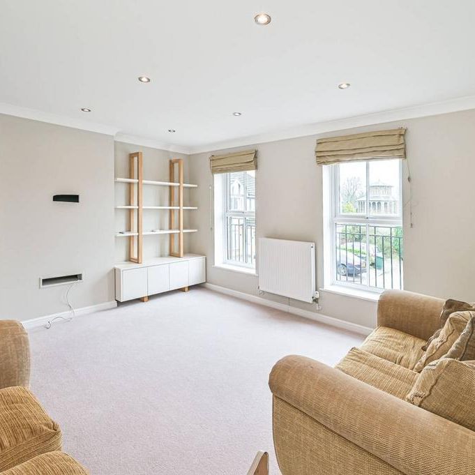 4 bedroom terraced house to rent - Photo 1