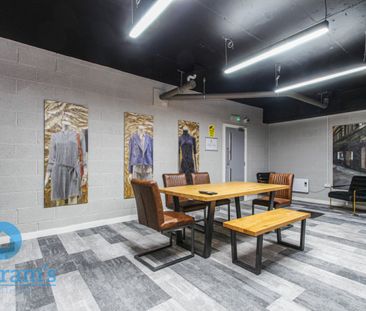 5 bed Apartment for Rent - Photo 4