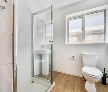 5 bedroom semi-detached house to rent - Photo 2