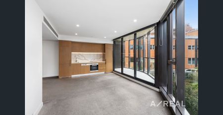 Contemporary 1-Bedroom Plus Study in Prestigious Parque Complex - Photo 4