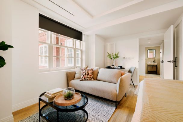 Studio Apartment - Photo 1