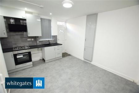 2 bedroom terraced house to rent - Photo 2